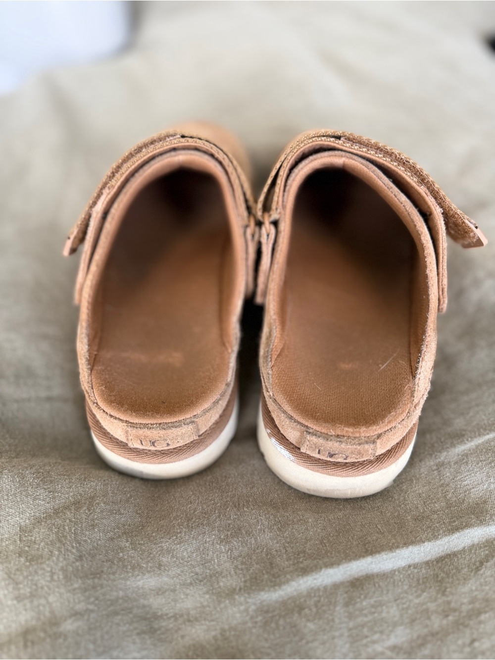 UGG Goldenstar Suede Platform Clogs Brown Tan - Picture 4 of 10